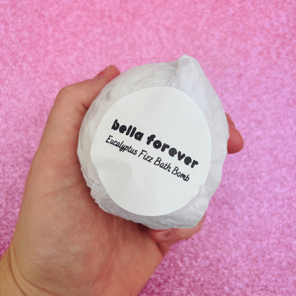 Plastic free and eco friendly bath bombs - Bella Forever