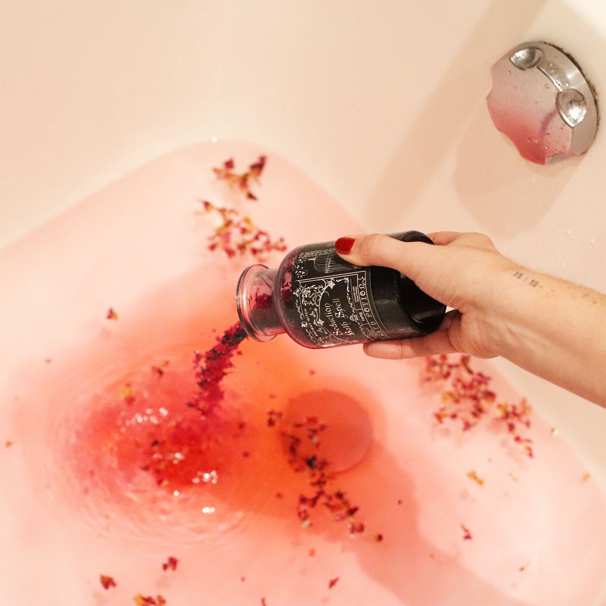 Witch Bath Spell Potion & Amethyst Crystal Amulet - Seduction