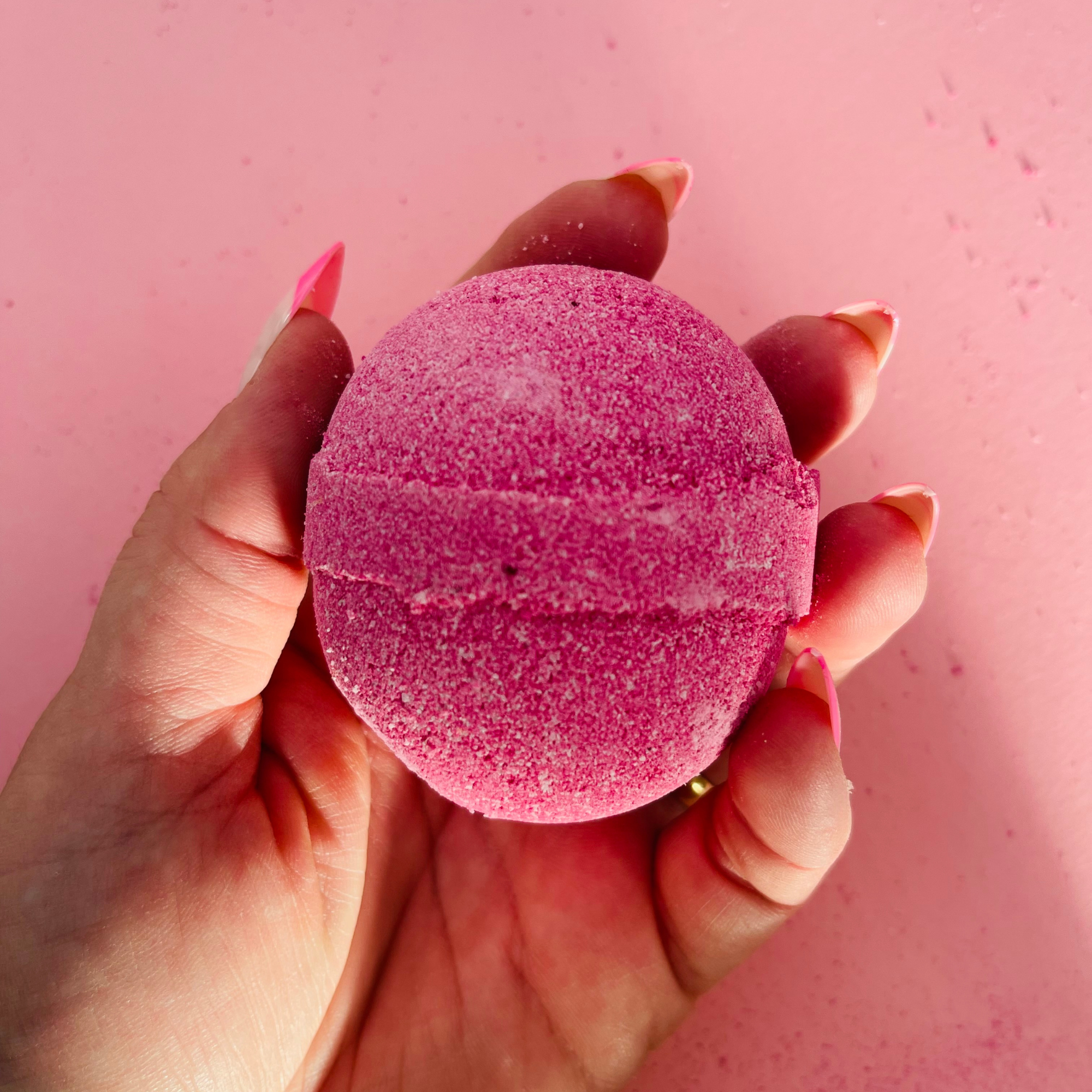 Ginger Glow | Ylang Ylang & Ginger Bath Bomb