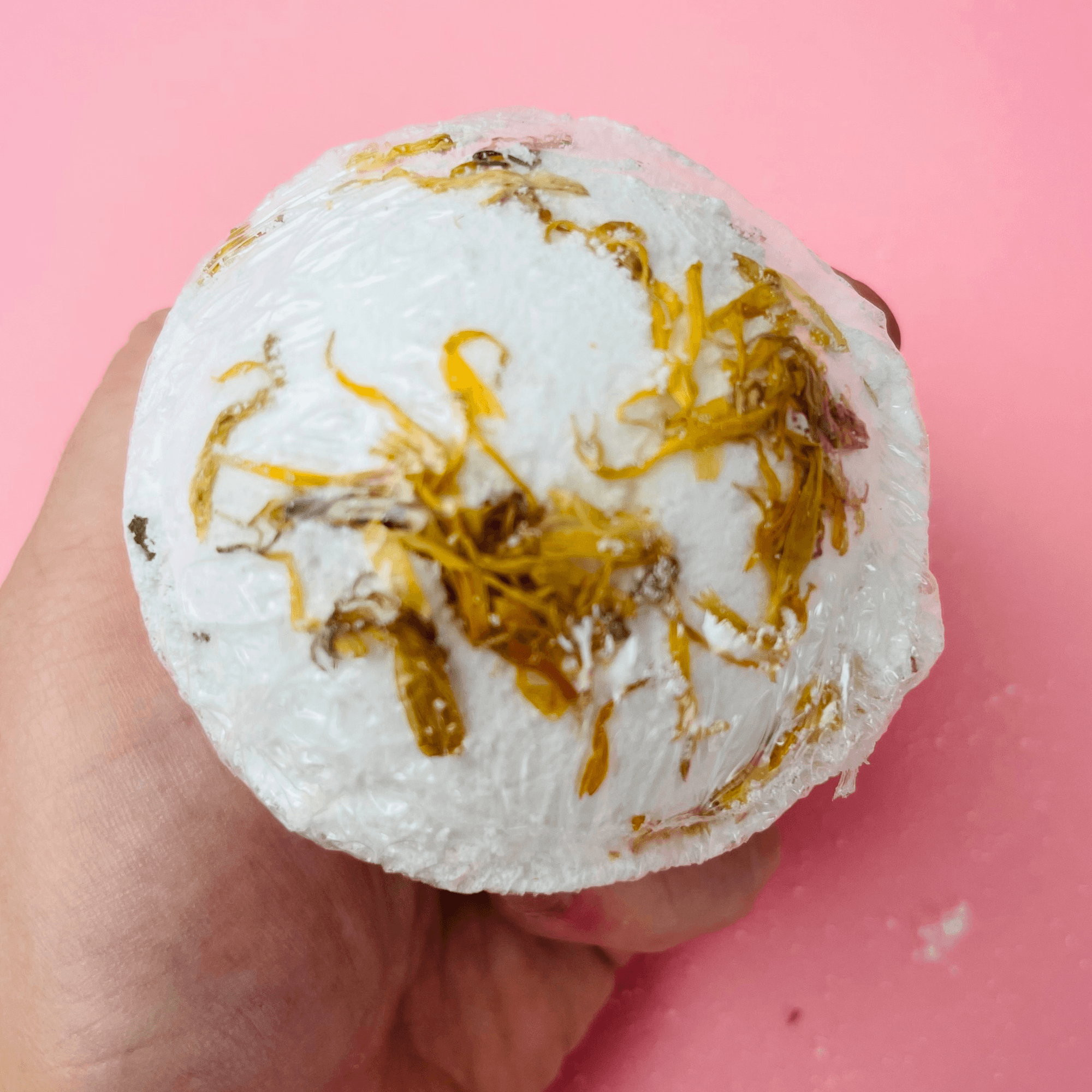 Bath Bomb with Lemon, Ginger, Orange & Avocado Oil