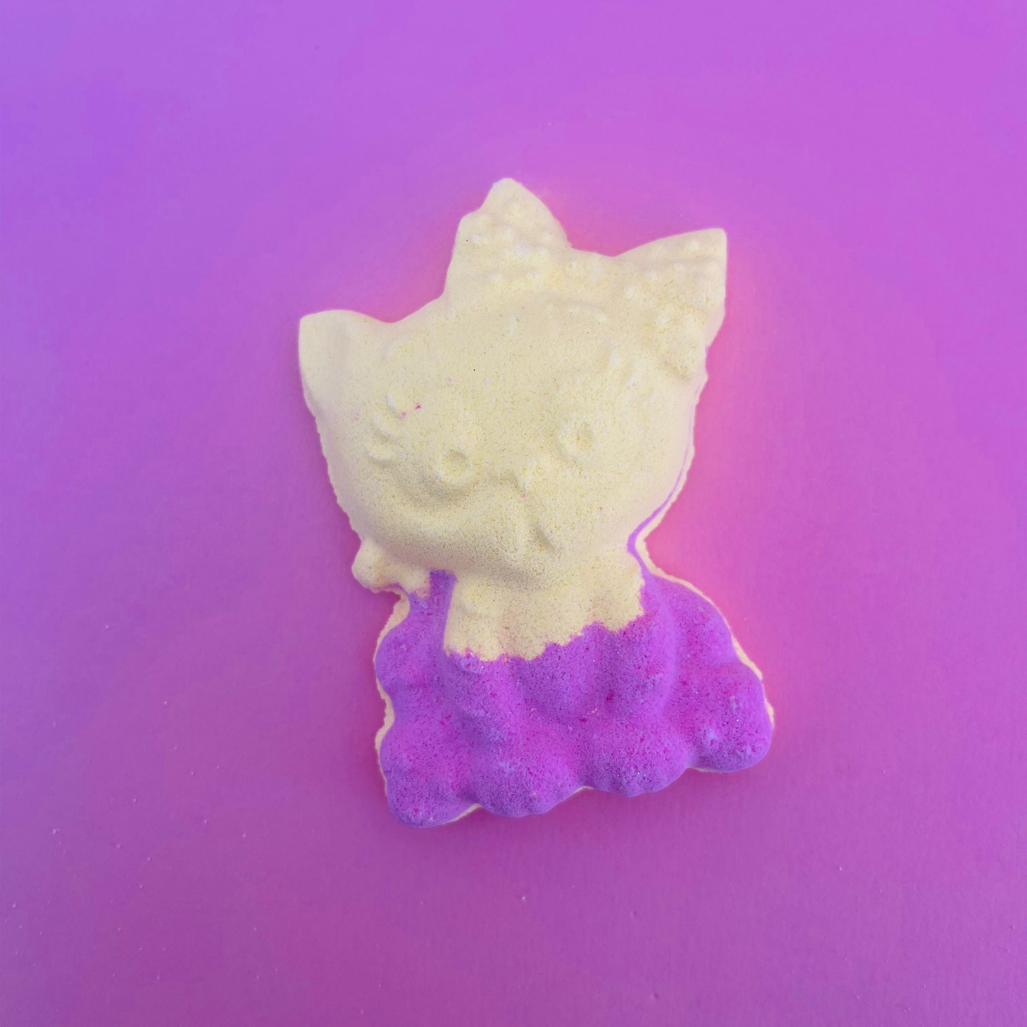 Banana Kitty Bath Bomb