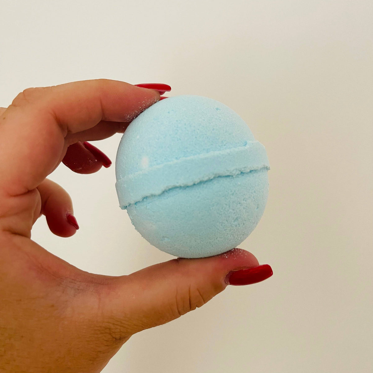 Bath Bomb for Sensitive Skin – Lavender Lullaby with Lavender & Marjoram - Bella Forever