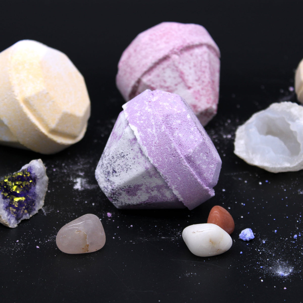 Gemstone Bath Bomb with Crystal Surprise – White & Red - Bella Forever