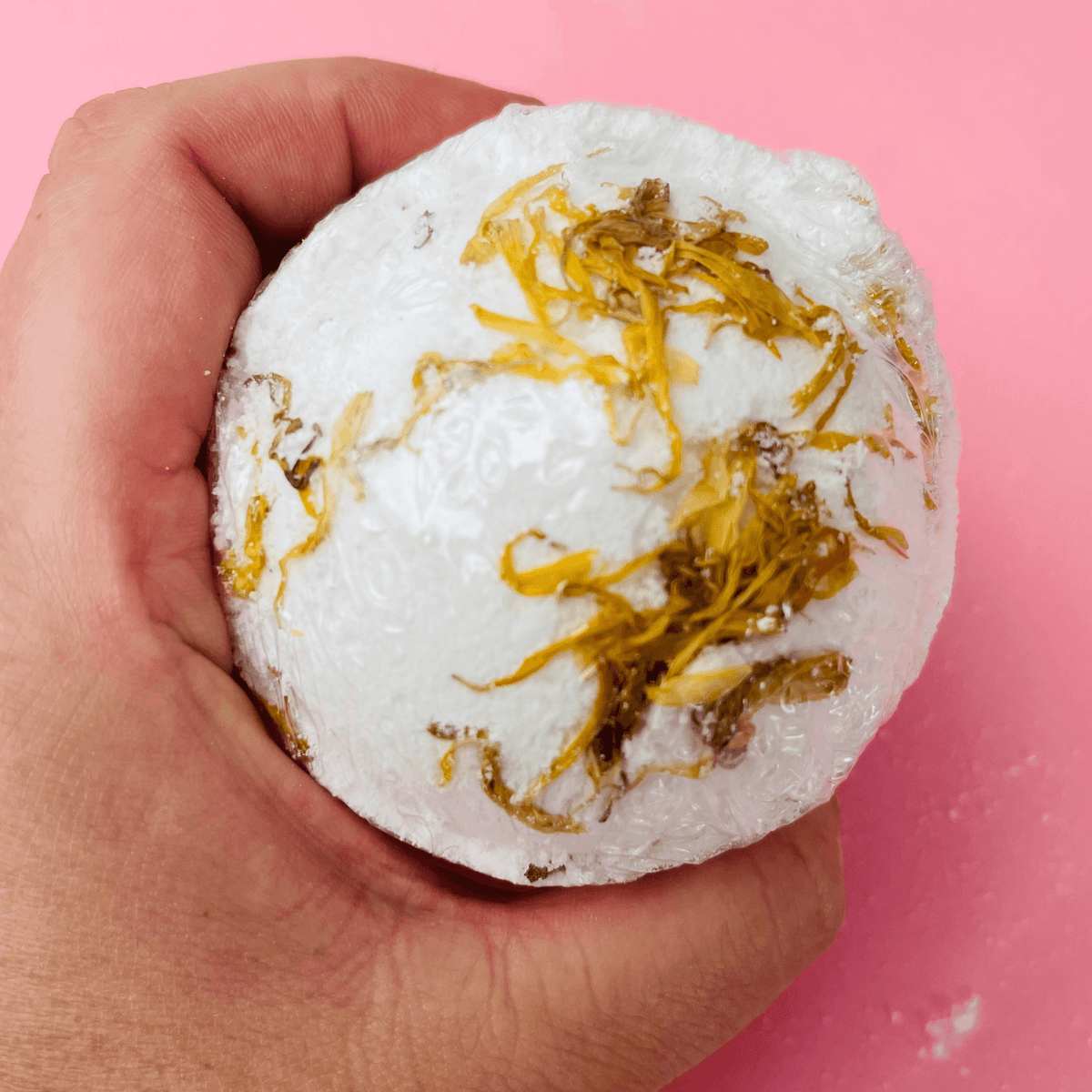 Rejuvenating Bath Bomb with Lemon, Ginger, Orange & Avocado Oil - Bella Forever